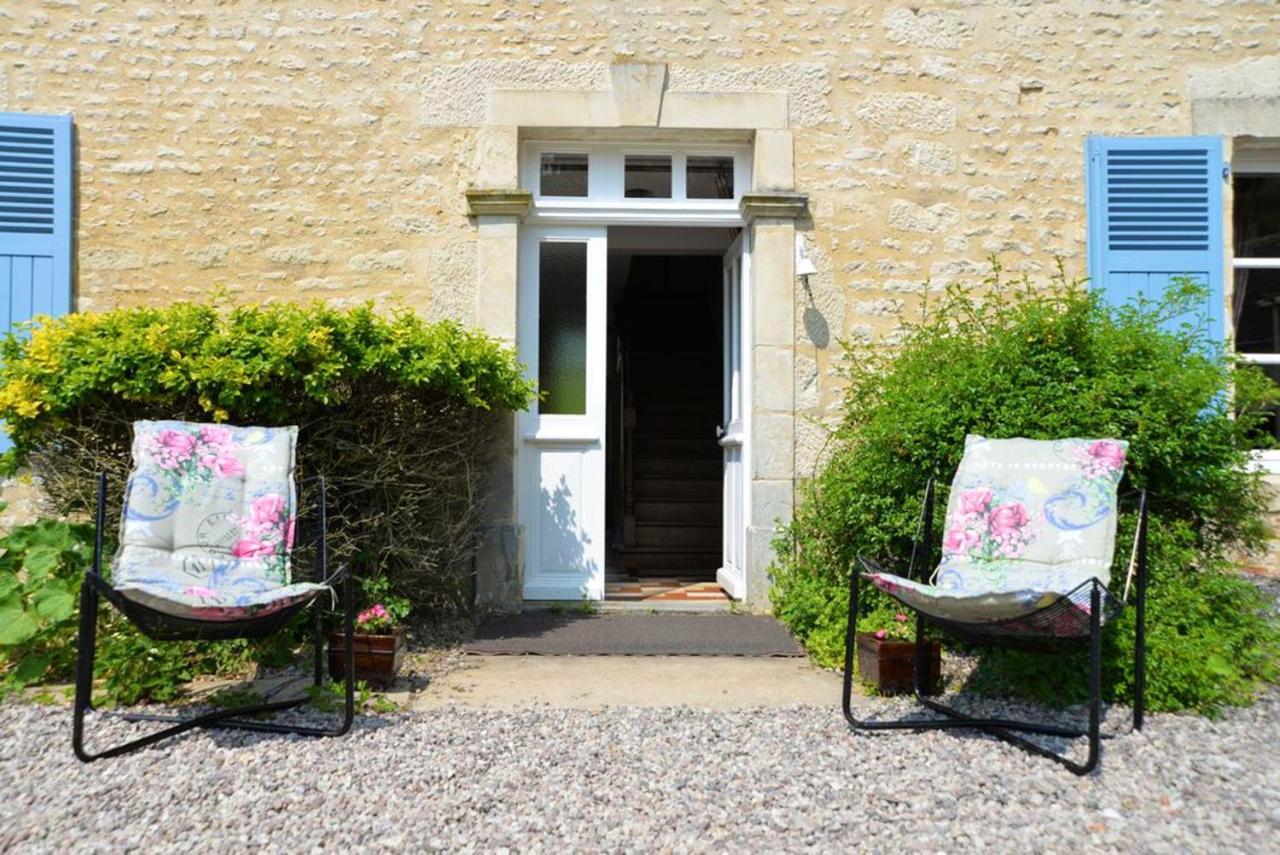 Vila Maison Charmante A Ri Avec Jardin Et Terrasse Ri Exteriér fotografie