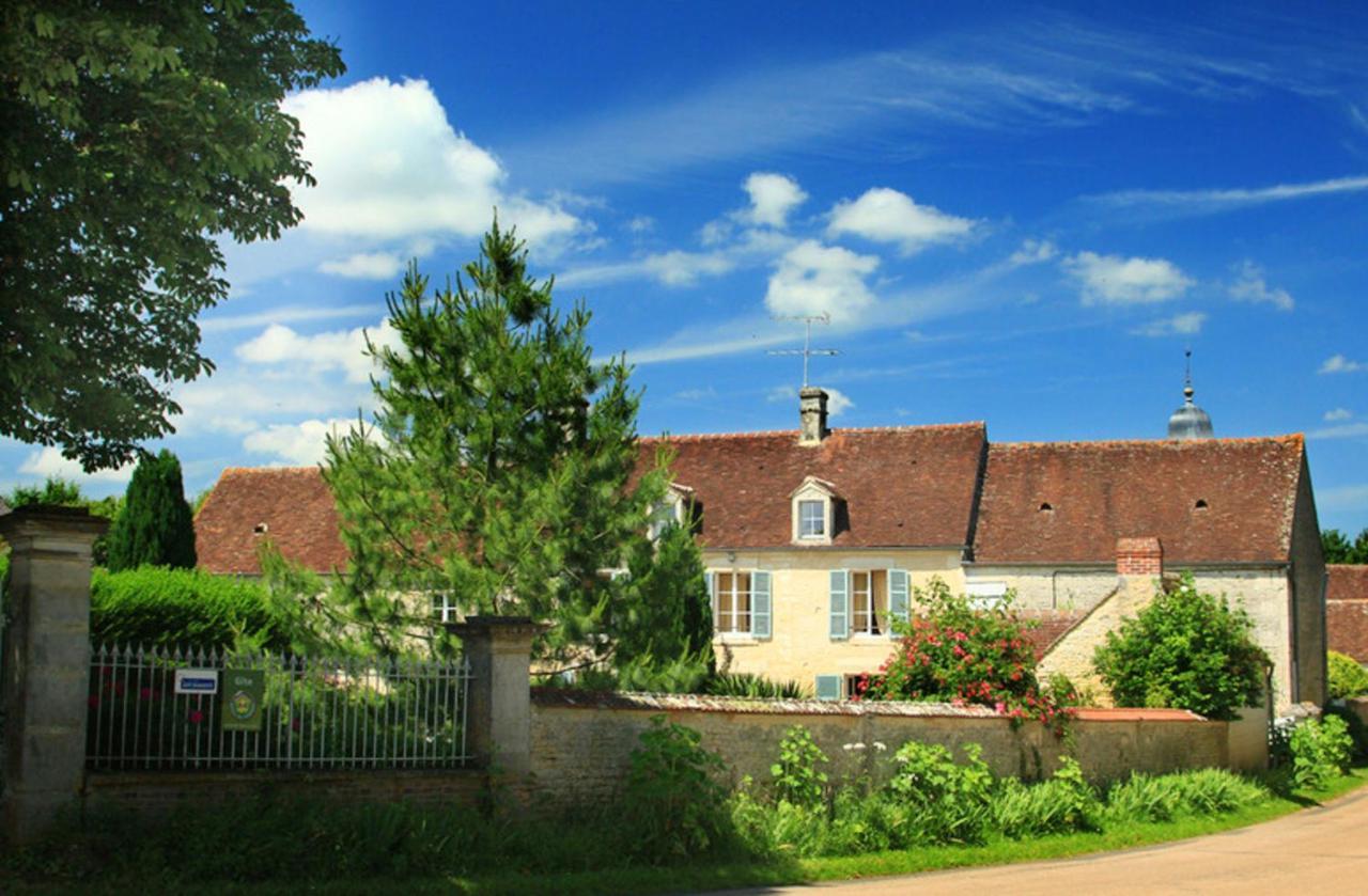 Vila Maison Charmante A Ri Avec Jardin Et Terrasse Ri Exteriér fotografie